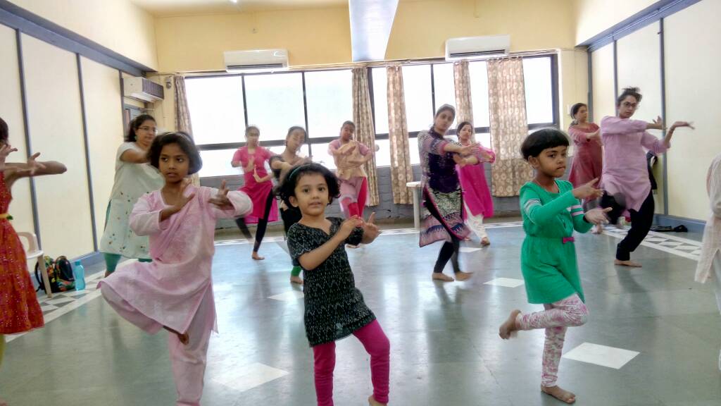 Traditional Dance Instituition Mumbai, Sanskrita Foundation 